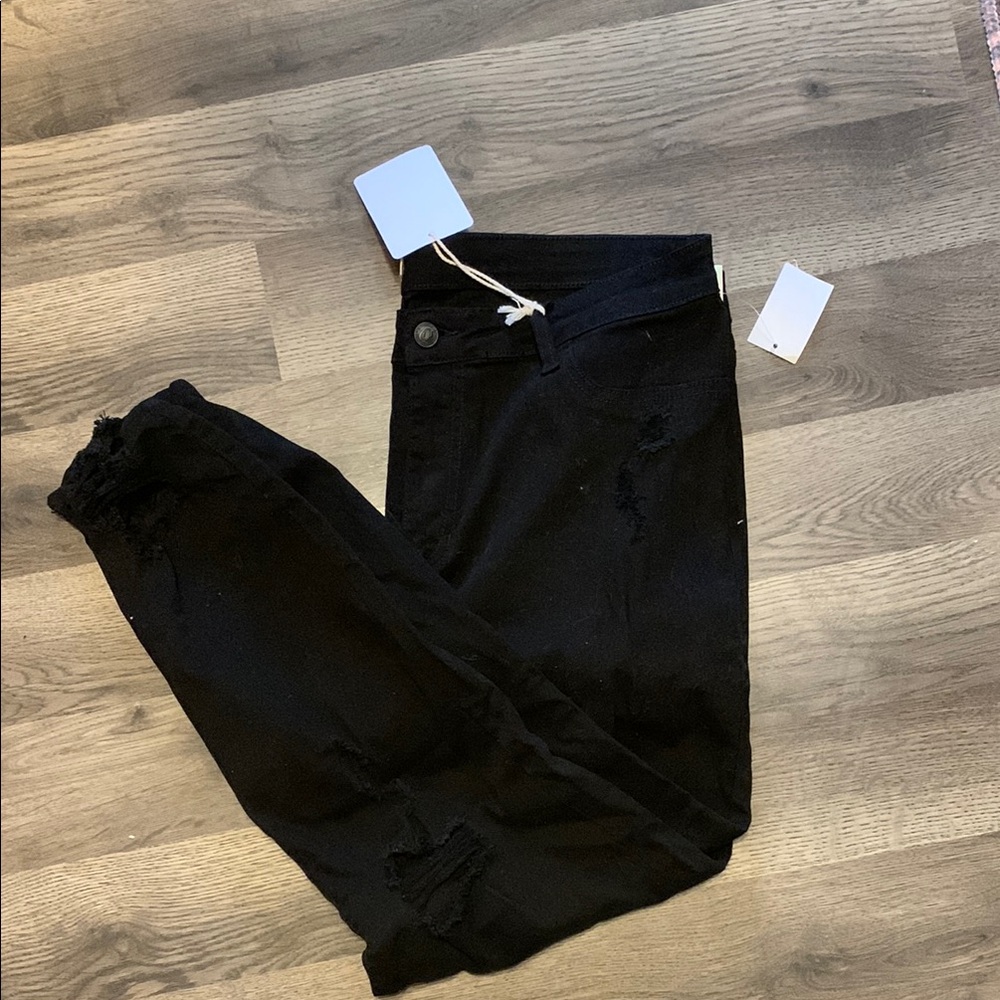 Women's Black Distressed Jeans